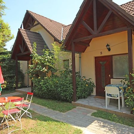 Pension Elisabeth Balatonlelle Bagian luar foto