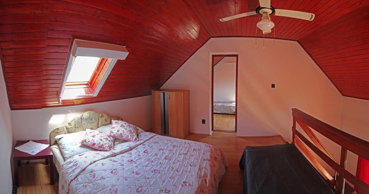 Pension Elisabeth Balatonlelle Bagian luar foto